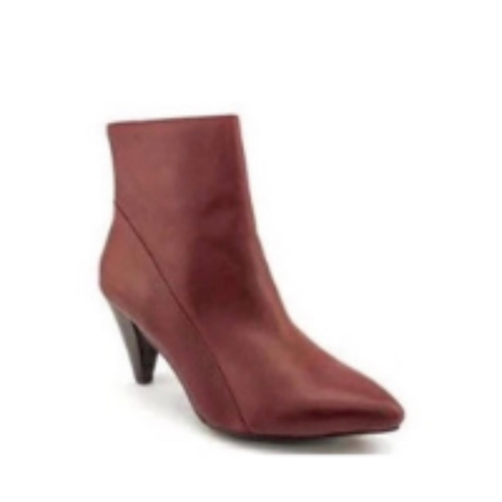 Women’s shoes
